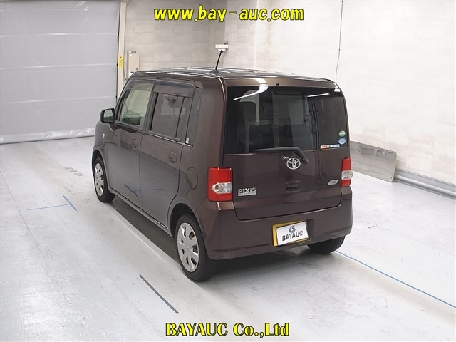 TOYOTA PIXIS SPACE 2014