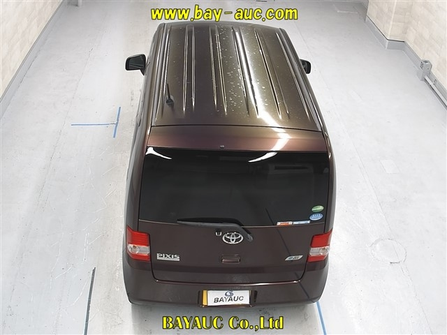 TOYOTA PIXIS SPACE 2014