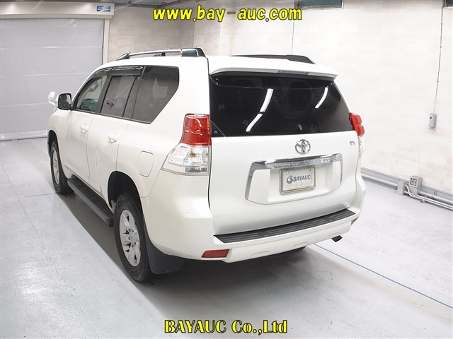 TOYOTA LAND CRUISER PRADO 2013