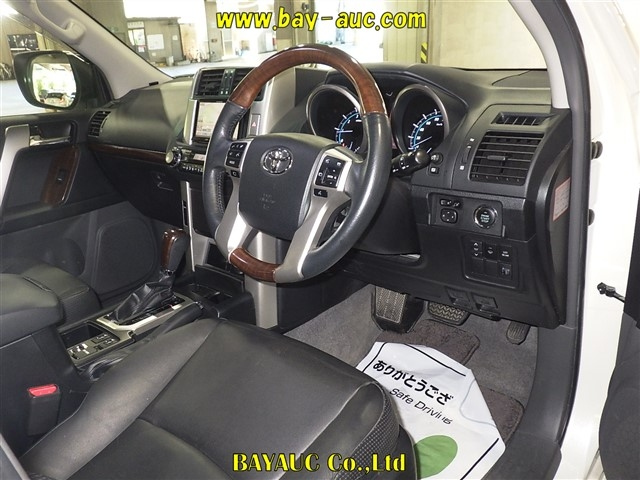 TOYOTA LAND CRUISER PRADO 2013