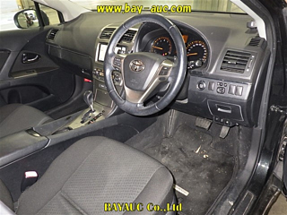 TOYOTA AVENSIS WAGON 2012