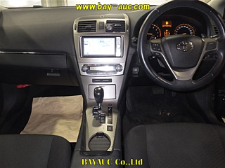 TOYOTA AVENSIS WAGON 2012