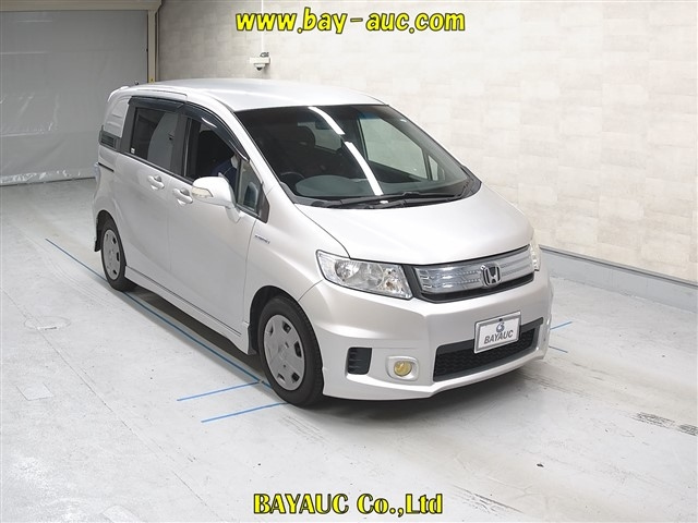 HONDA FREED 2011