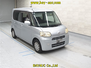 DAIHATSU TANTO 2009