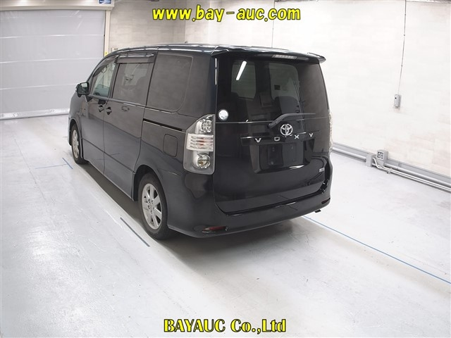 TOYOTA VOXY 2008