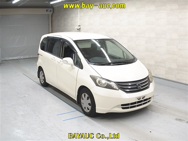 HONDA FREED 2010