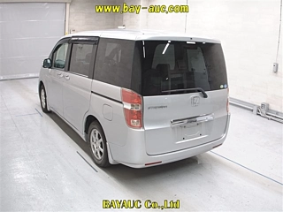 HONDA STEP WAGON 2010