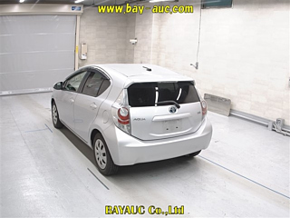 TOYOTA AQUA 2013