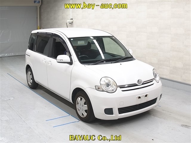 TOYOTA SIENTA 2014