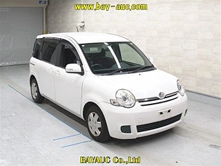 TOYOTA SIENTA 2014