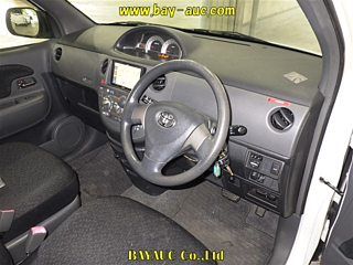 TOYOTA SIENTA 2014