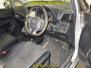 TOYOTA RACTIS 2010