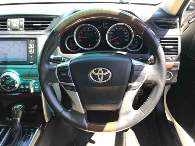 TOYOTA MARK X 2016