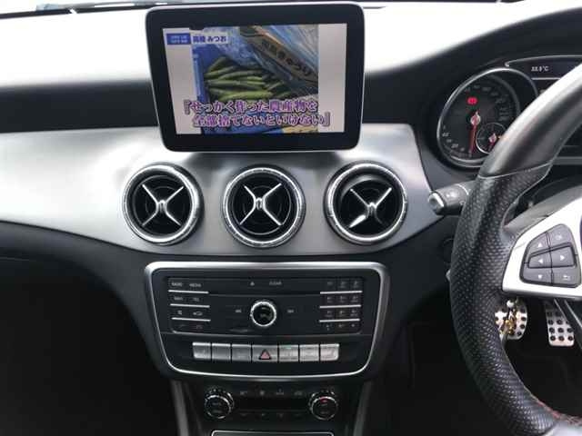MERCEDES BENZ CLA CLASS 2017