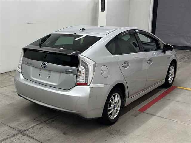 TOYOTA PRIUS PHV 2013