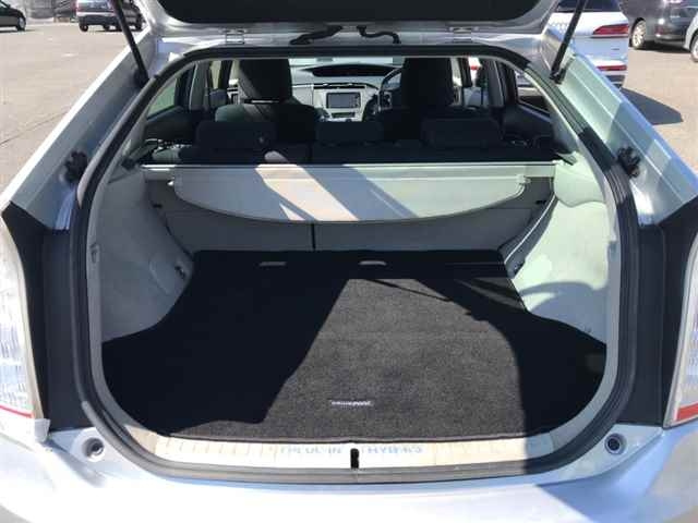 TOYOTA PRIUS PHV 2013
