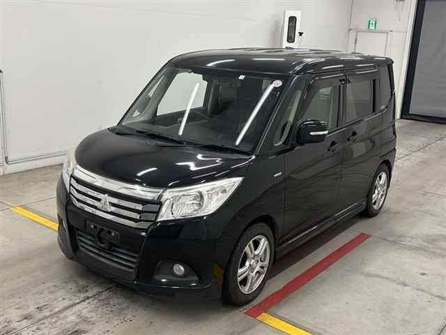 MITSUBISHI DELICA D2 2016