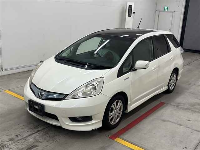 HONDA FIT SHUTTLE 2013