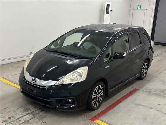 HONDA FIT SHUTTLE 2013