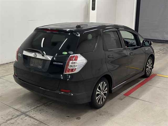 HONDA FIT SHUTTLE 2013
