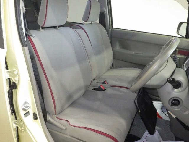 TOYOTA PIXIS SPACE 2012
