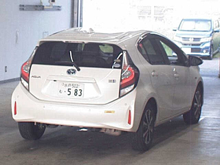 TOYOTA AQUA 2018