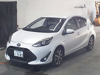 TOYOTA AQUA 2018