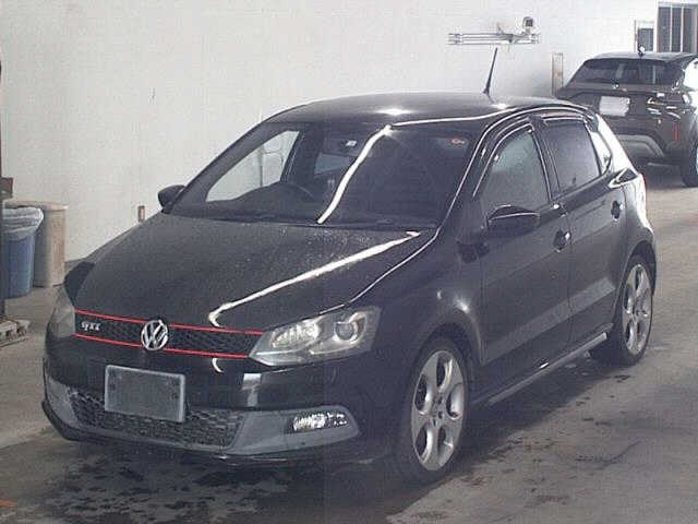 VOLKSWAGEN POLO 2011
