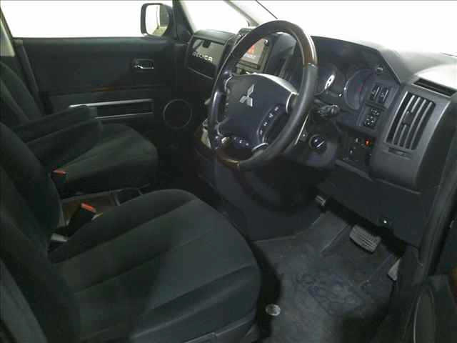 MITSUBISHI DELICA D5 2016