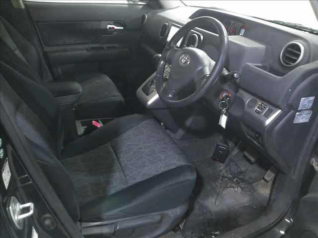 TOYOTA COROLLA RUMION 2010
