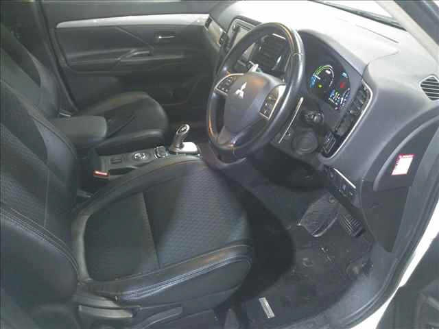 MITSUBISHI OUTLANDER PHEV 2013
