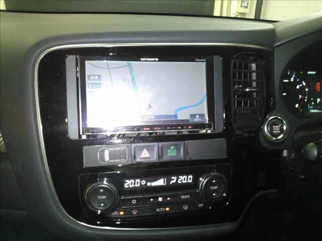 MITSUBISHI OUTLANDER 2012