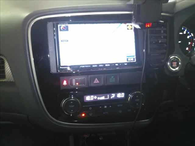 MITSUBISHI OUTLANDER 2015