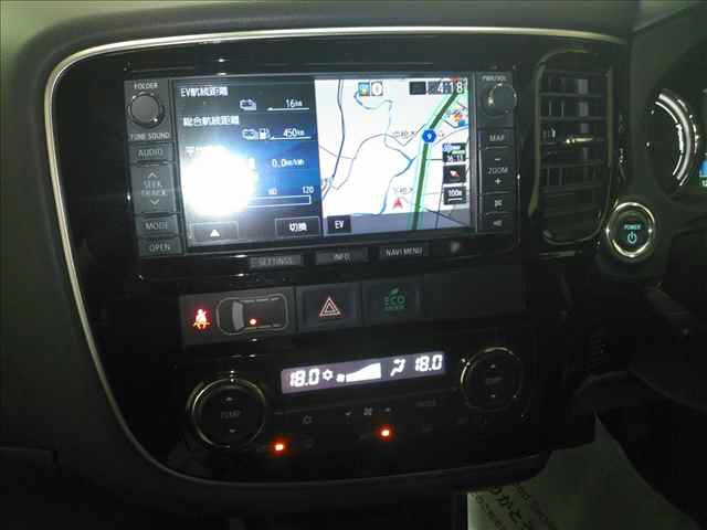 MITSUBISHI OUTLANDER PHEV 2014