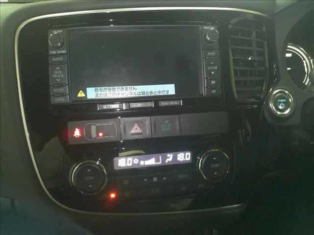 MITSUBISHI OUTLANDER PHEV 2015