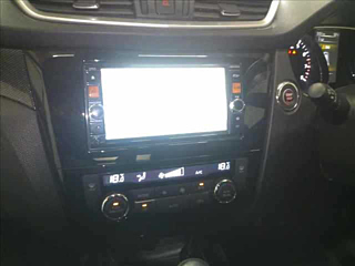 NISSAN X-TRAIL 2015