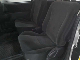 TOYOTA VOXY 2010