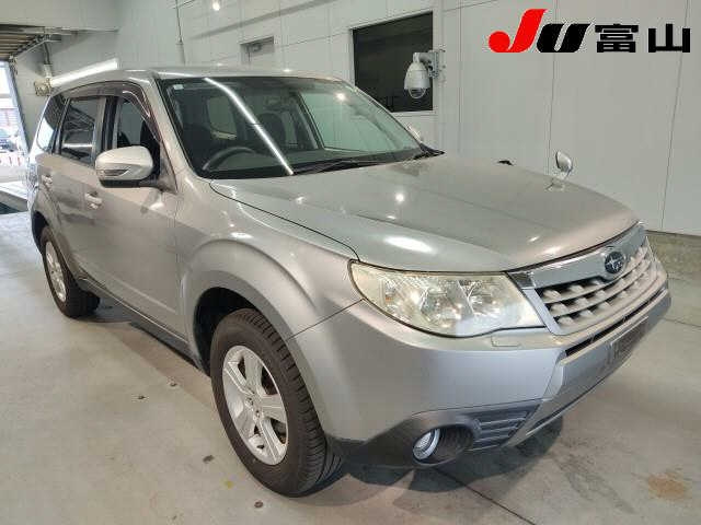 SUBARU FORESTER 2011