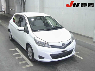 TOYOTA VITZ 2013