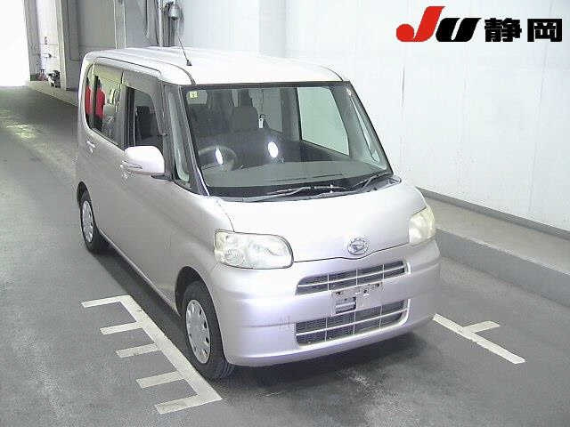 DAIHATSU TANTO 2010