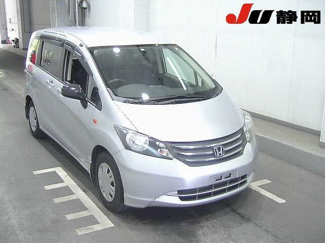 HONDA FREED 2010