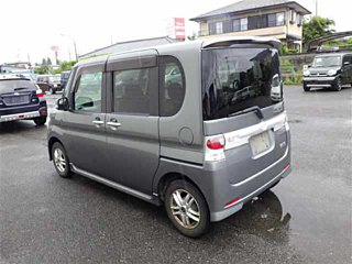 DAIHATSU TANTO 2009