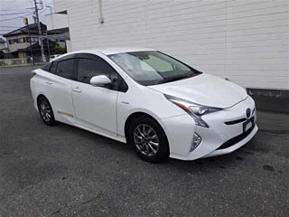 TOYOTA PRIUS 2018