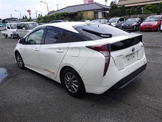 TOYOTA PRIUS 2018