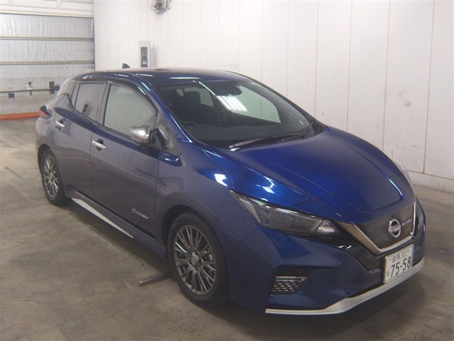 NISSAN LEAF 2023