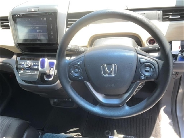 HONDA FREED 2016