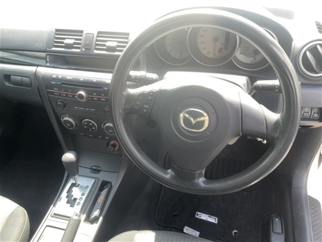 MAZDA AXELA 2008