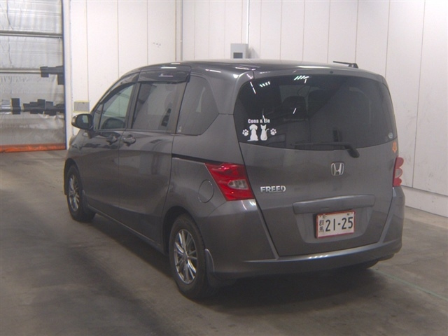HONDA FREED 2008