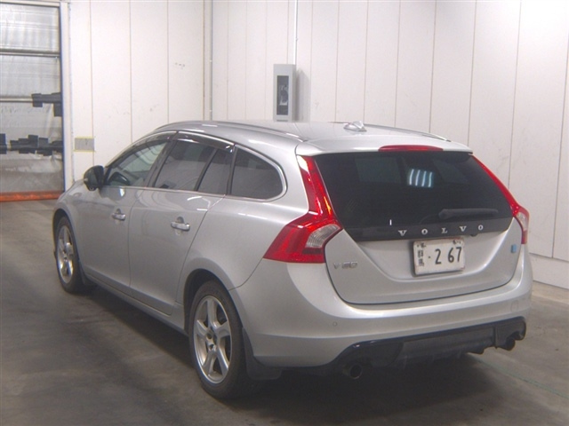 VOLVO V60 2011