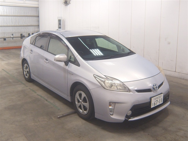 TOYOTA PRIUS 2012
